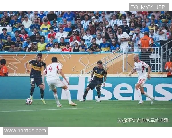 巨星闪耀绿茵场最大足球球星引领世界足坛风云