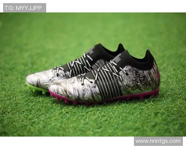 足球球星限定版足球鞋：为竞技与个性注入独特魅力的选择