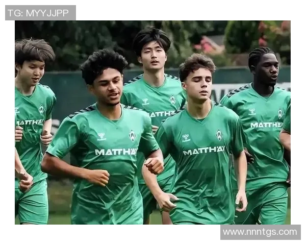 逆袭足球星从草根到顶级联赛的奋斗历程与不屈精神